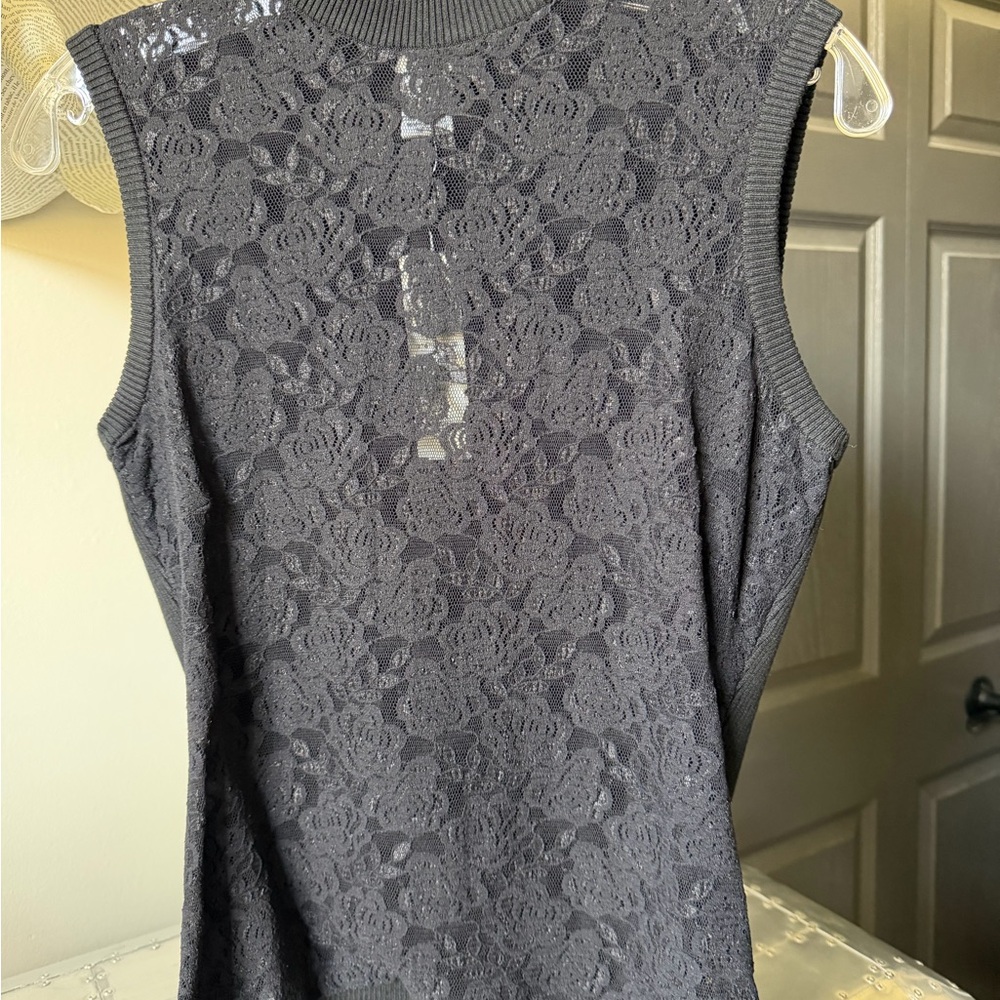 Elegant Black Lace Sleeveless Top